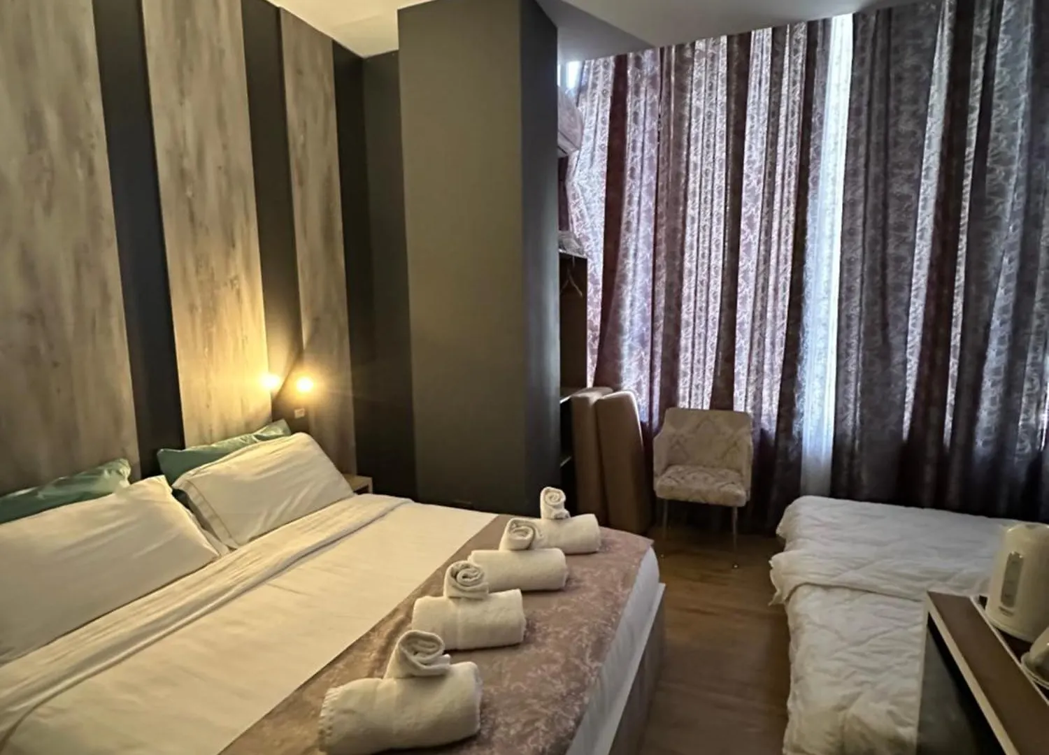Colombia Apartments&Rooms Durres 0*,  Albania