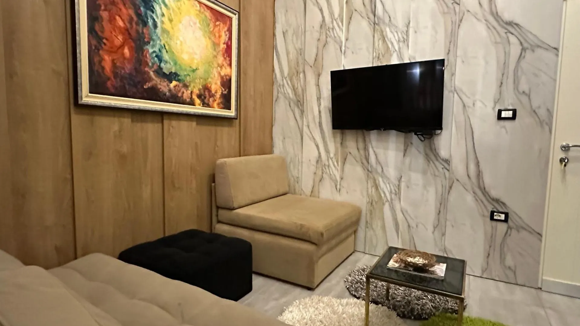 Colombia Apartments&Rooms Durres 0*,
