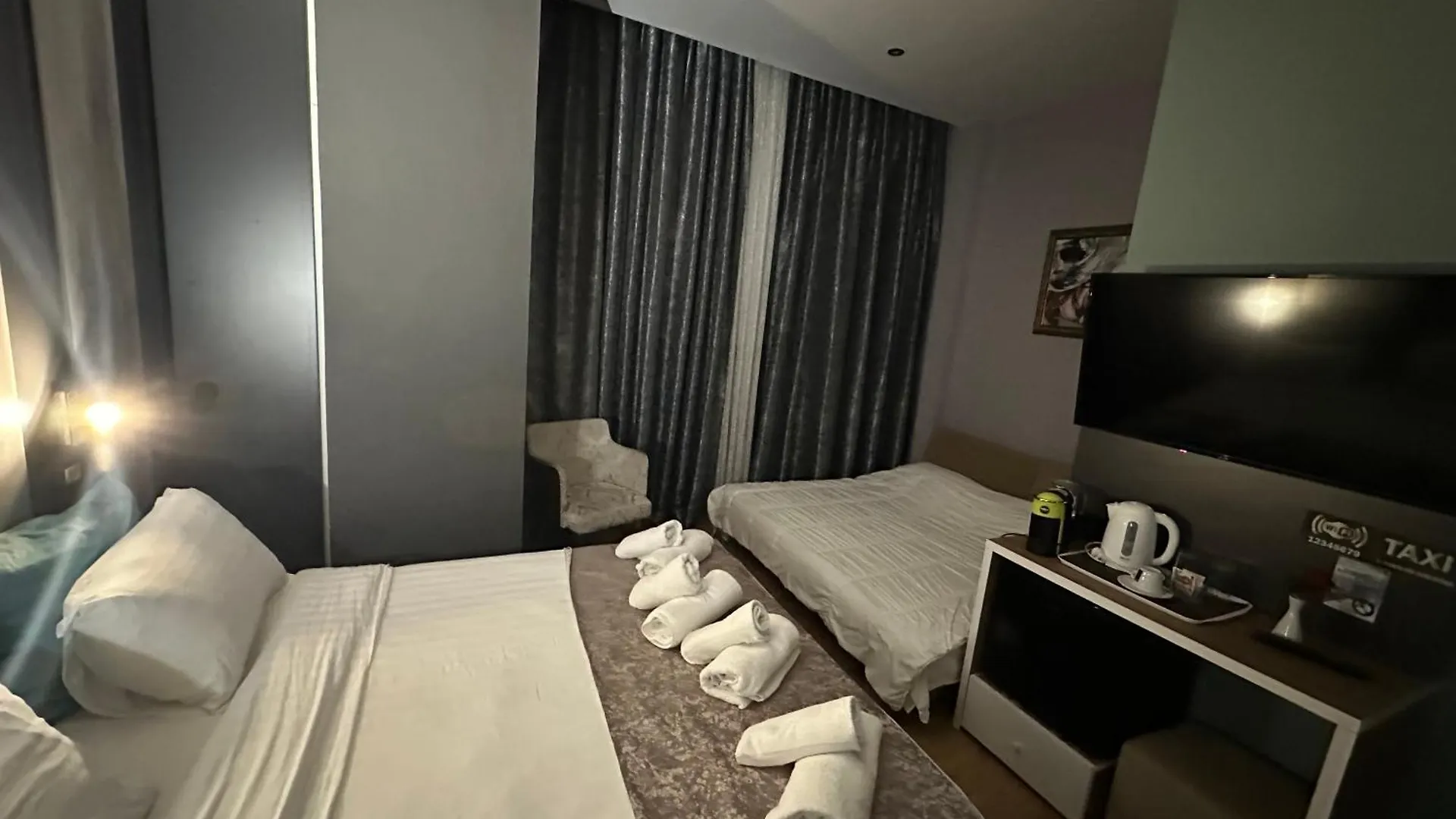Апартаменты Colombia Apartments&Rooms Дуррес