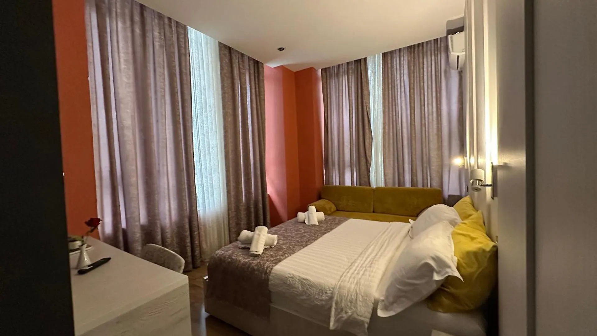 Colombia Apartments&Rooms Durres 0*,  Albania