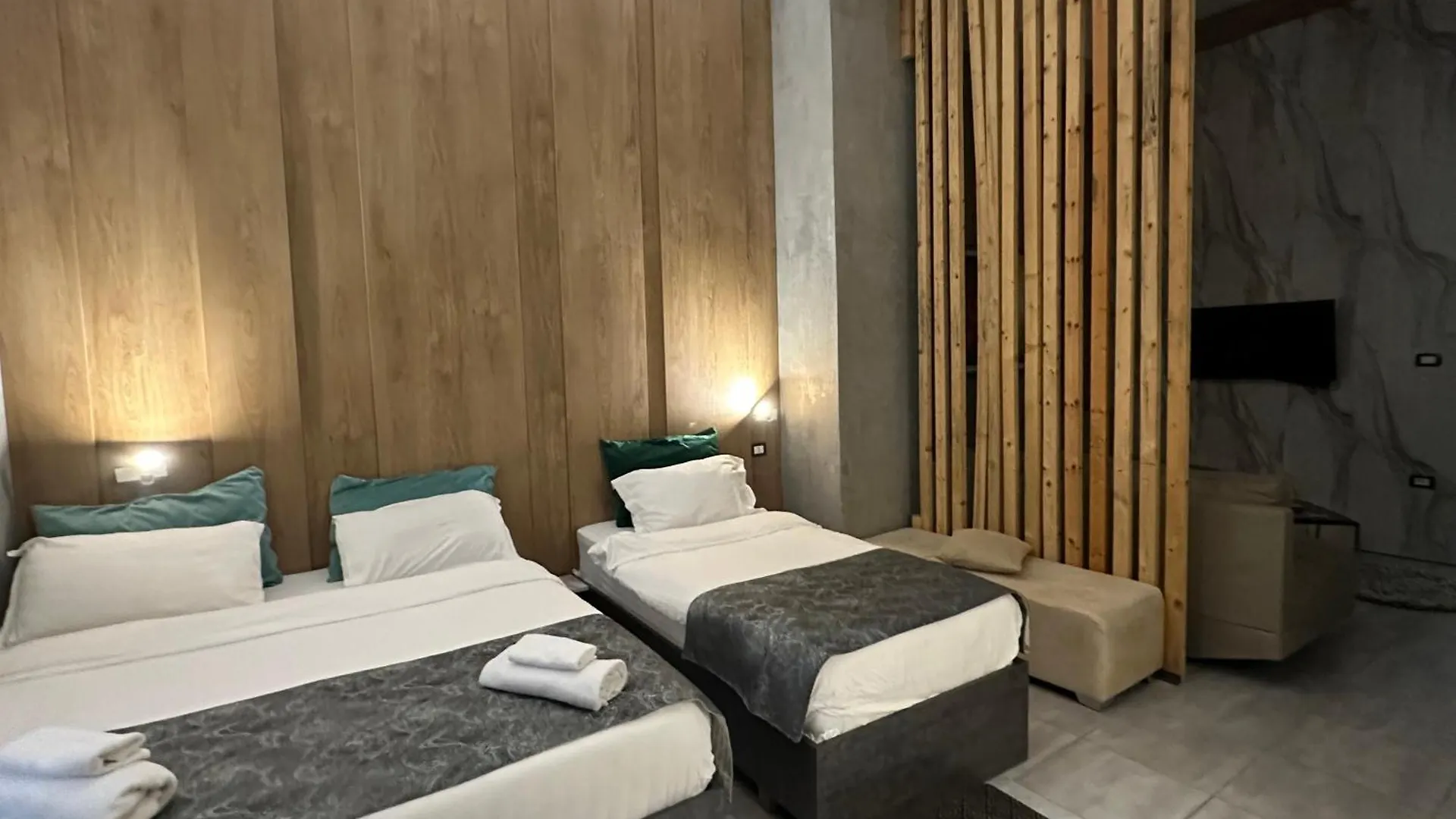 Colombia Apartments&Rooms Durres Apartment