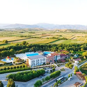 Tatil parkı Gardenland, Bushat