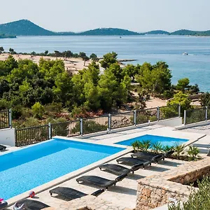 Camp Panorama With Pool 3*, Drage Chorvatsko