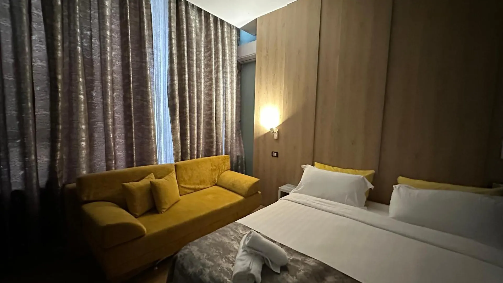 Colombia Apartments&Rooms Durrës